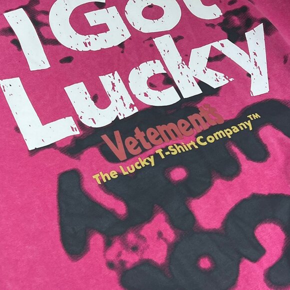 Vetements Pink Printed Short-Sleeve Shirt - Picture 5 of 7